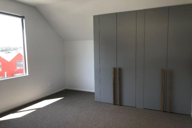 Photo of property in 383 Adelaide Road, Newtown, Wellington, 6021