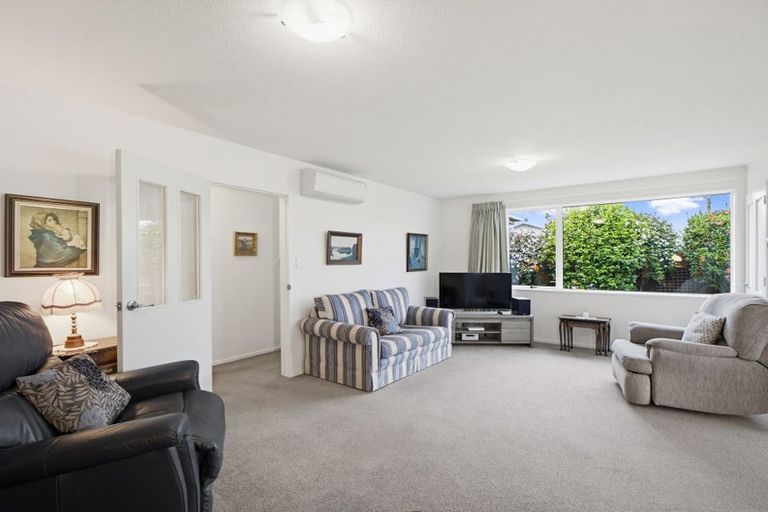 Photo of property in 8 Kennedys Bush Road, Halswell, Christchurch, 8025