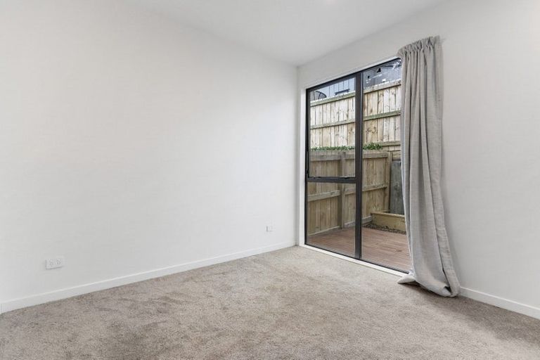 Photo of property in 5 Puwha Street, Massey, Auckland, 0614