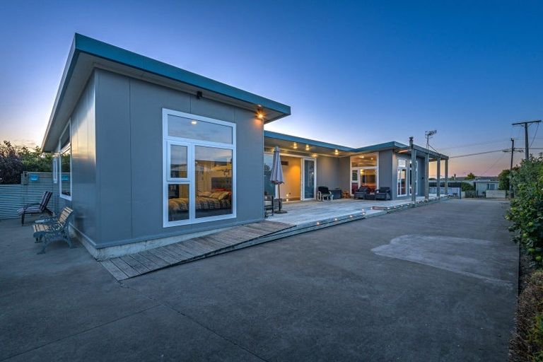 Photo of property in 41 Punga Street, Tangimoana, 4822
