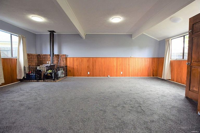 Photo of property in 36 Forest Hill Road, Henderson, Auckland, 0612