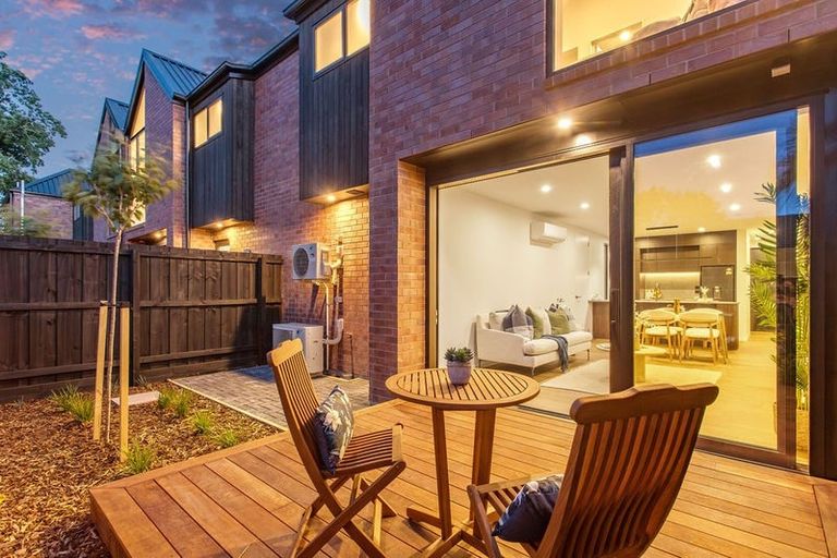 Photo of property in 50b Murray Place, St Albans, Christchurch, 8014