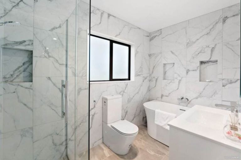 Photo of property in 37 Papareia Road, Karaka, Papakura, 2113