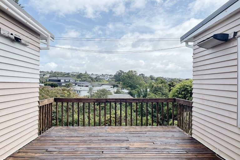 Photo of property in 31 Newhaven Terrace, Mairangi Bay, Auckland, 0630