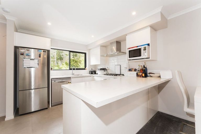 Photo of property in 25 Konoba Avenue, Kumeu, 0810