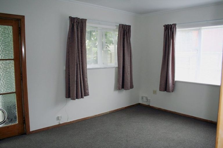 Photo of property in 2a Clutha Avenue, Khandallah, Wellington, 6035