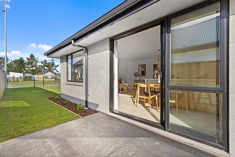 Photo of property in 11 Quinn Crescent, Woodend, 7610