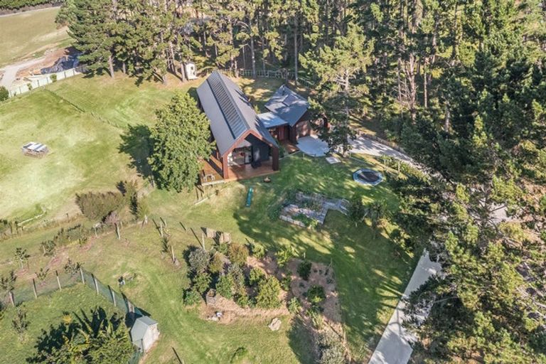 Photo of property in 24a Christian Road, Swanson, Auckland, 0614