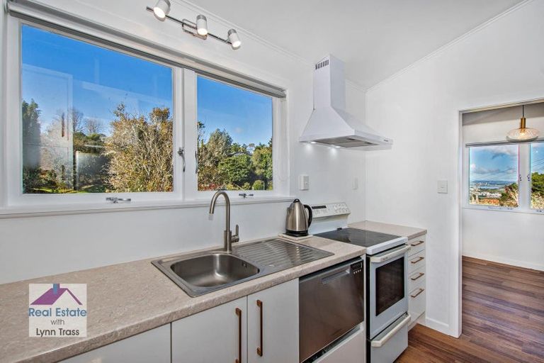 Photo of property in 42 Memorial Drive, Parahaki, Whangarei, 0112