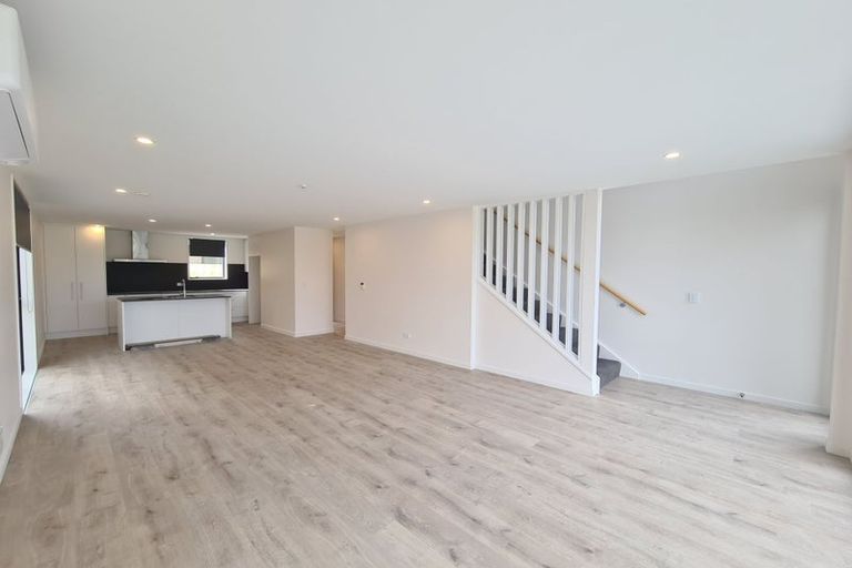 Photo of property in 8/6 Skibbereen Drive, Halswell, Christchurch, 8025