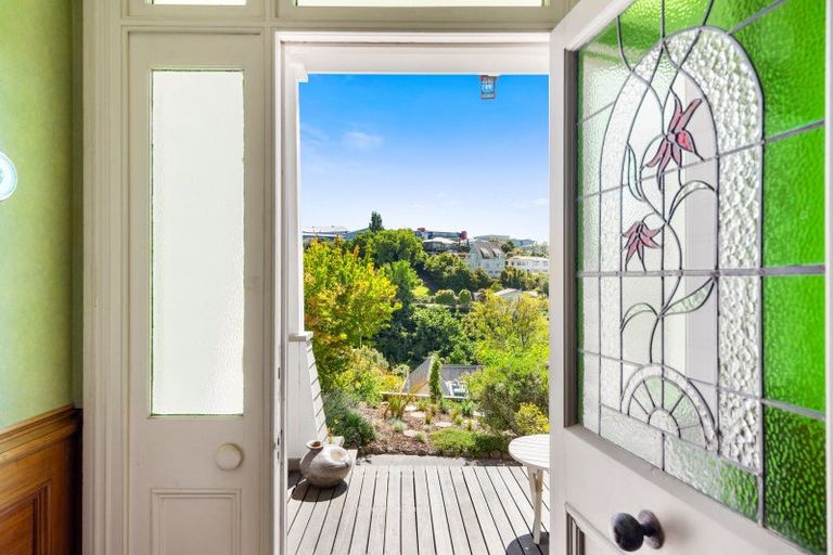 Photo of property in 501 Shakespeare Terrace, Bluff Hill, Napier, 4110