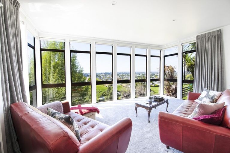 Photo of property in 9 Ridgeway Terrace, Taradale, Napier, 4112