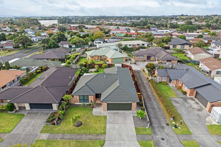 Photo of property in 81 Riverside Drive, Waiuku, 2123