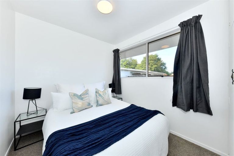 Photo of property in 2/56 Halswell Junction Road, Halswell, Christchurch, 8025