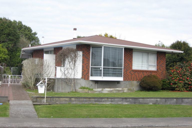 Photo of property in 12 Saxton Road, Upper Vogeltown, New Plymouth, 4310