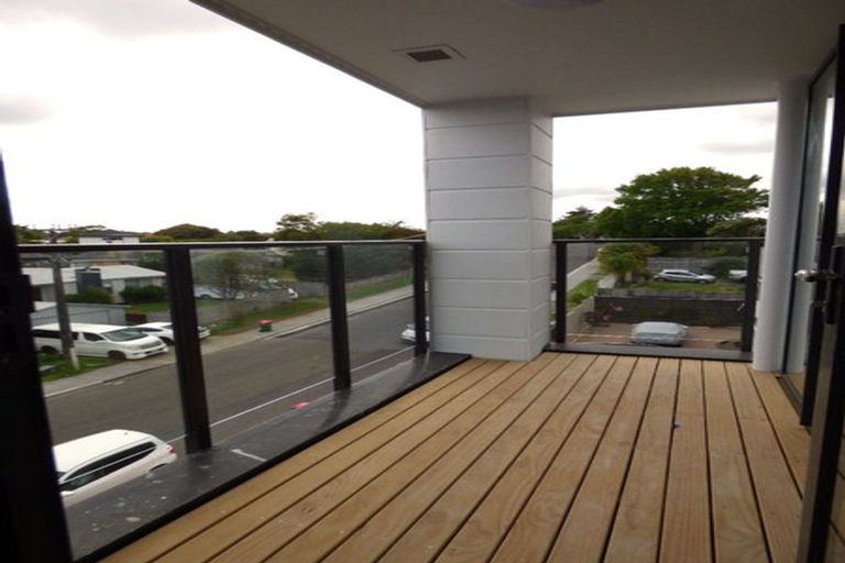 Photo of property in 213/98 Haverstock Road, Sandringham, Auckland, 1025