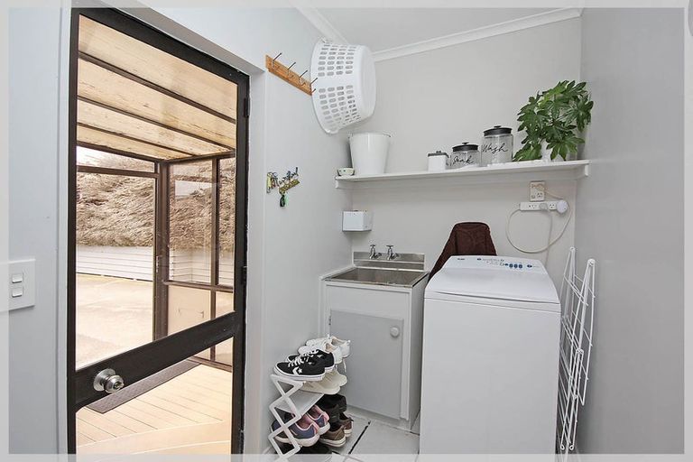 Photo of property in 47 Edinburgh Terrace, Foxton Beach, Foxton, 4815