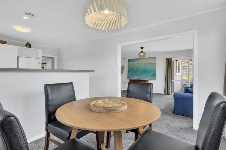 Photo of property in 13 Mangarau Crescent, Havelock North, 4130