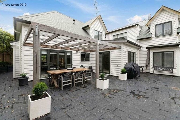 Photo of property in 7 Claverton Grove, Churton Park, Wellington, 6037