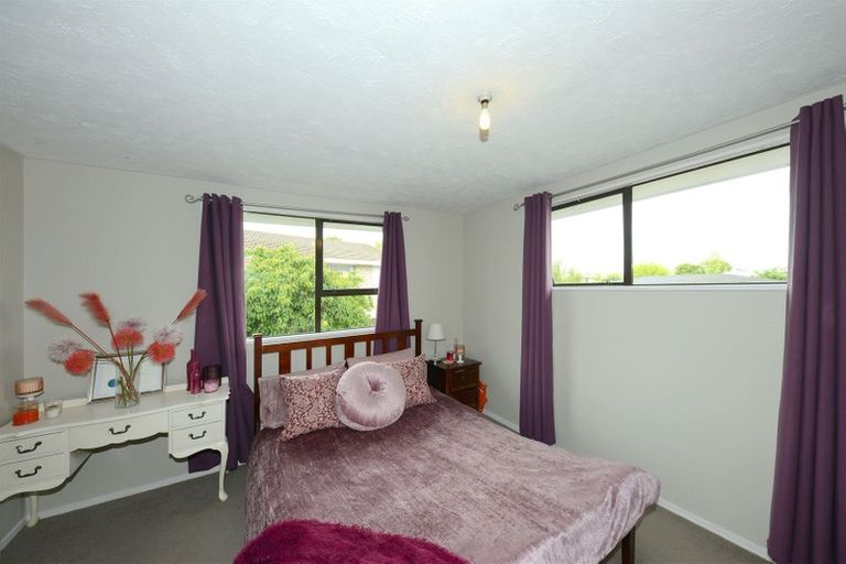 Photo of property in 12 Juniper Place, Burnside, Christchurch, 8053