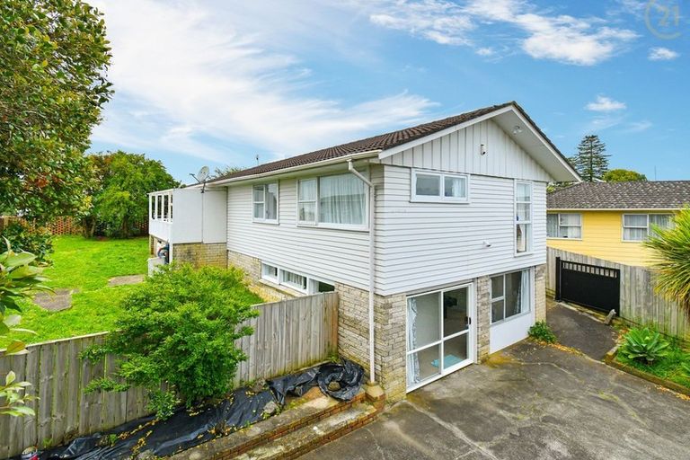 Photo of property in 35 Heybridge Street, Manurewa, Auckland, 2102