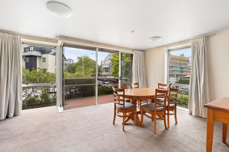 Photo of property in 21 Cambridge Terrace, Christchurch Central, Christchurch, 8013
