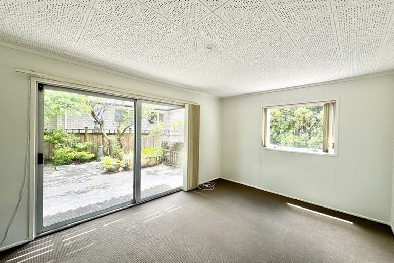 Photo of property in 25a Schnapper Rock Road, Greenhithe, Auckland, 0632