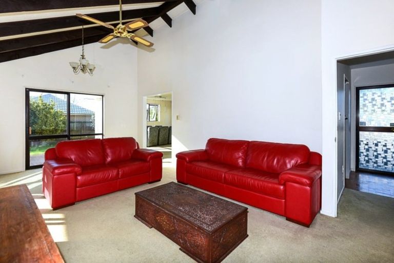 Photo of property in 20 Sawtell Place, Northcote, Christchurch, 8052