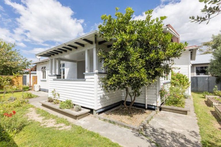 Photo of property in 24 Creagh Street, Te Awa, Napier, 4110