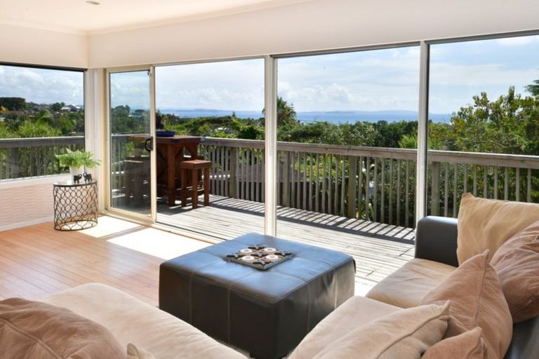 Photo of property in 27 Scott Road, Stanmore Bay, Whangaparaoa, 0932