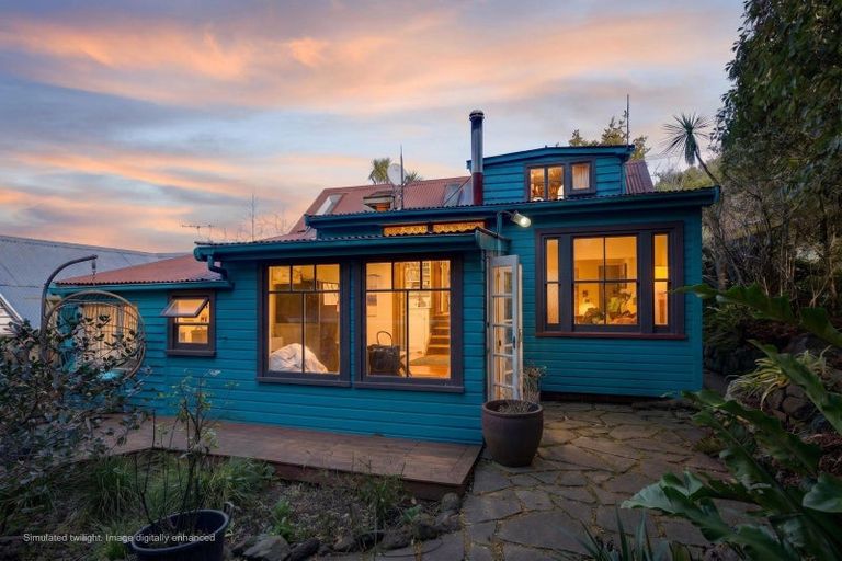Photo of property in 38 Voelas Road, Lyttelton, 8082