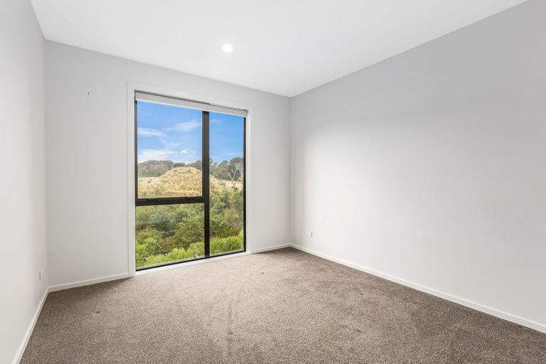 Photo of property in 40 Koreke Close, Kenepuru, Porirua, 5022
