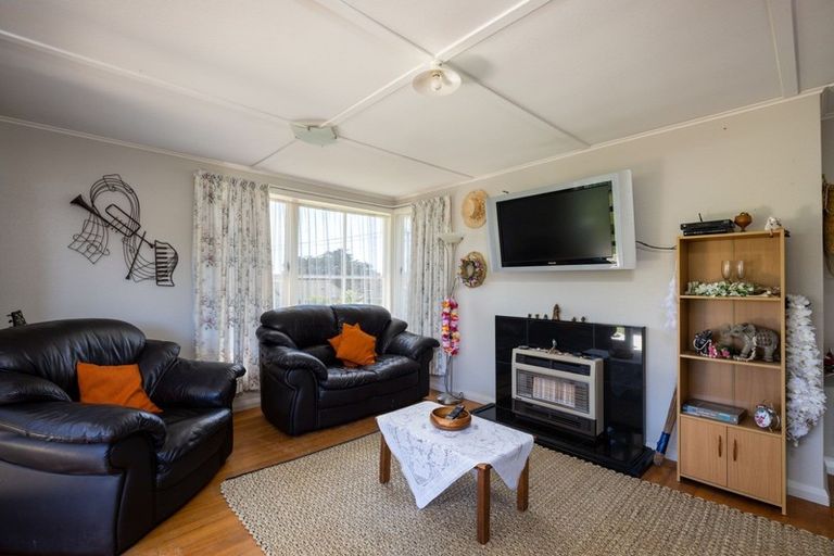 Photo of property in 33 Banks Street, Marfell, New Plymouth, 4310