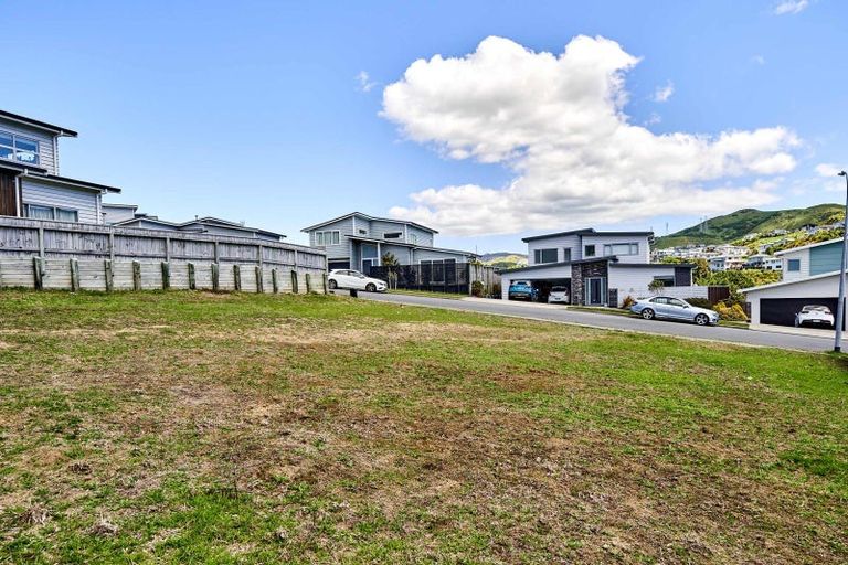 Photo of property in 13 Crompton Avenue, Churton Park, Wellington, 6037
