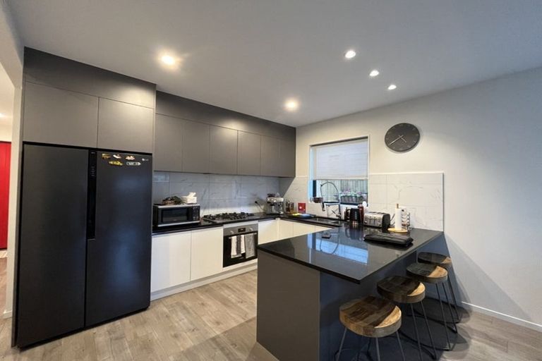 Photo of property in 4 Minhas Road, Papakura, 2110