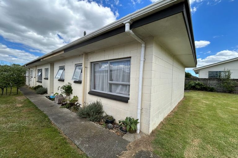 Photo of property in 15 Madill Street, Tuakau, 2121
