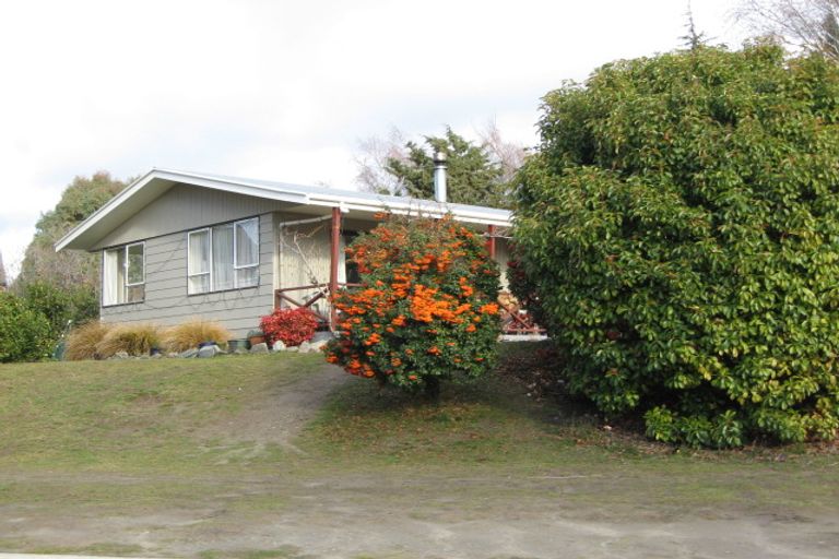 Photo of property in 11 Hunter Crescent, Wanaka, 9305