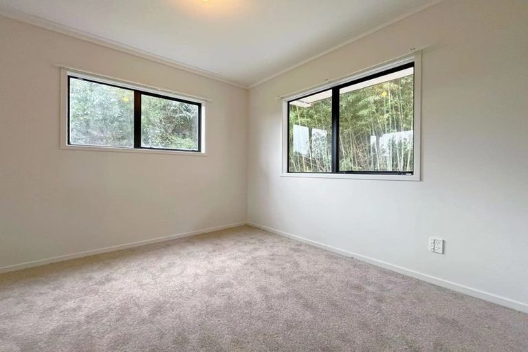 Photo of property in 1/41 Howard Road, Northcote, Auckland, 0627