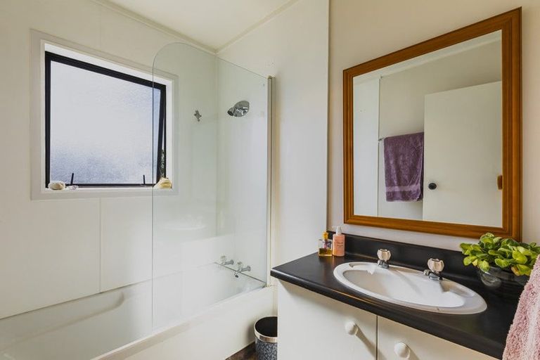 Photo of property in 2/205 Avondale Road, Greenmeadows, Napier, 4112