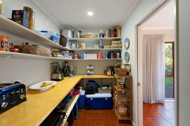 Photo of property in 23 Lysaght Place, Welcome Bay, Tauranga, 3112