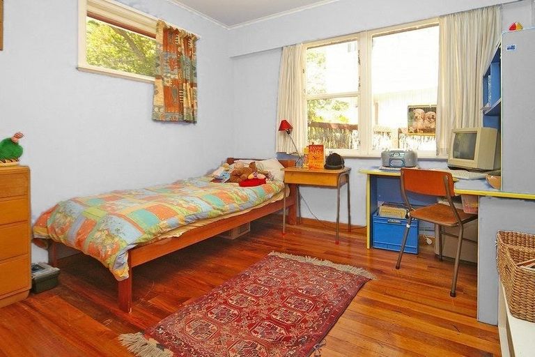 Photo of property in 50 Melrose Road, Island Bay, Wellington, 6023