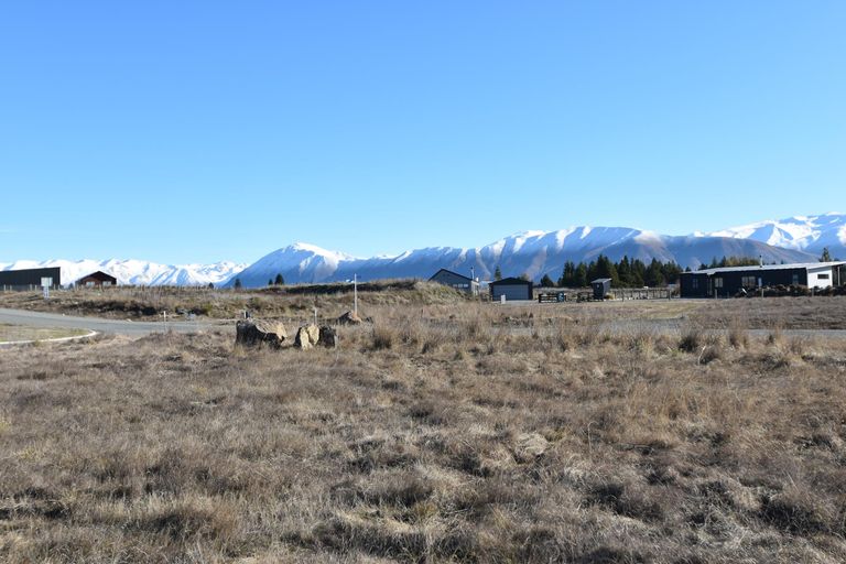 Photo of property in 10 Tussock Crescent, Twizel, 7901