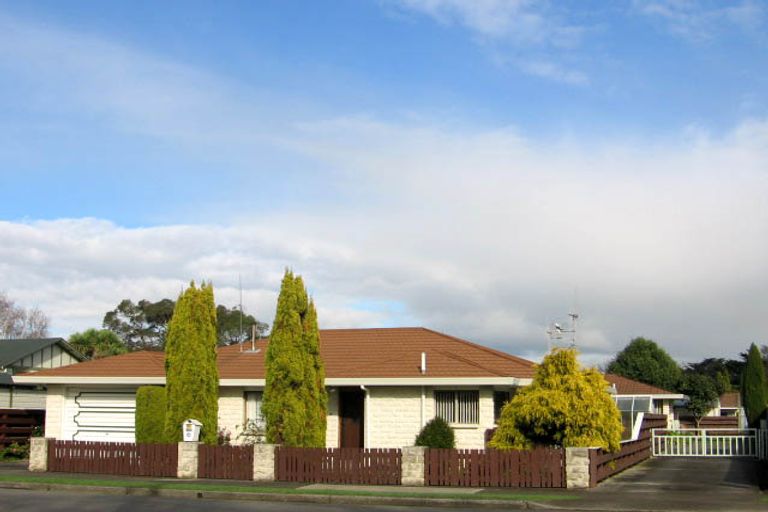 Photo of property in 100 Maxwells Line, Awapuni, Palmerston North, 4412