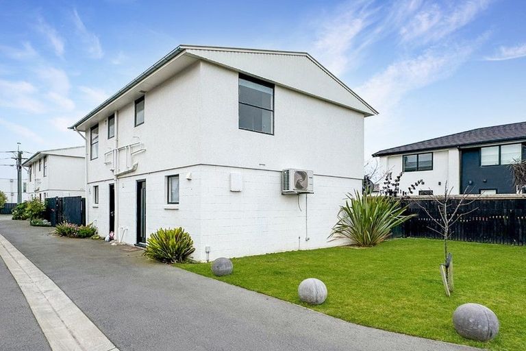 Photo of property in 12/544 Barbadoes Street, Edgeware, Christchurch, 8013