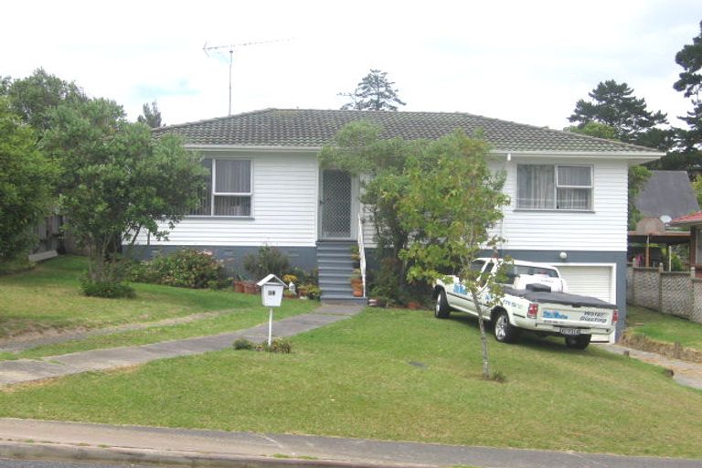 Photo of property in 34 Powrie Street, Glenfield, Auckland, 0629