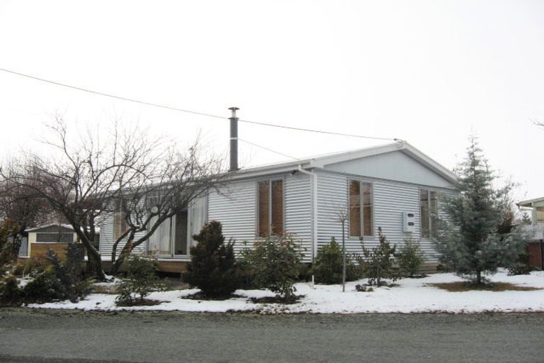 Photo of property in 19 Hallewell Road, Twizel, 7901