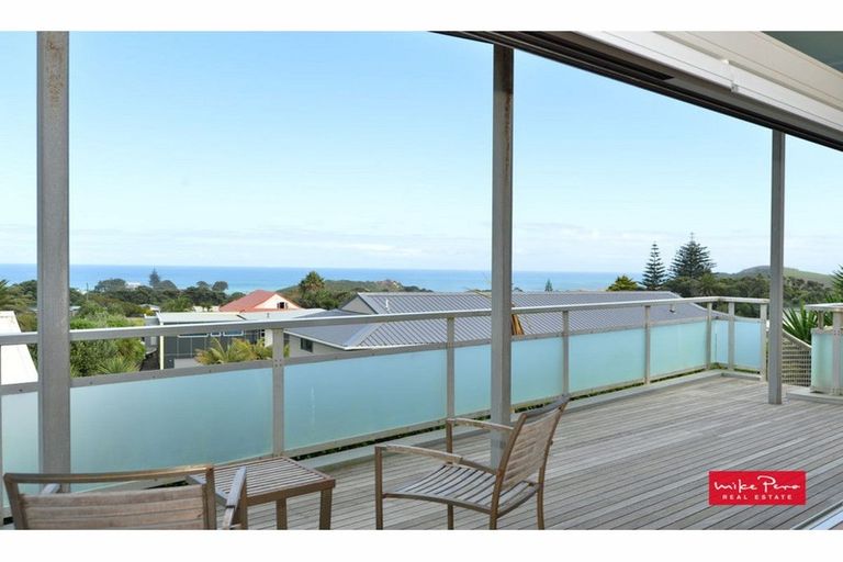 Photo of property in 34a Ripiro Drive, Baylys Beach, Dargaville, 0377