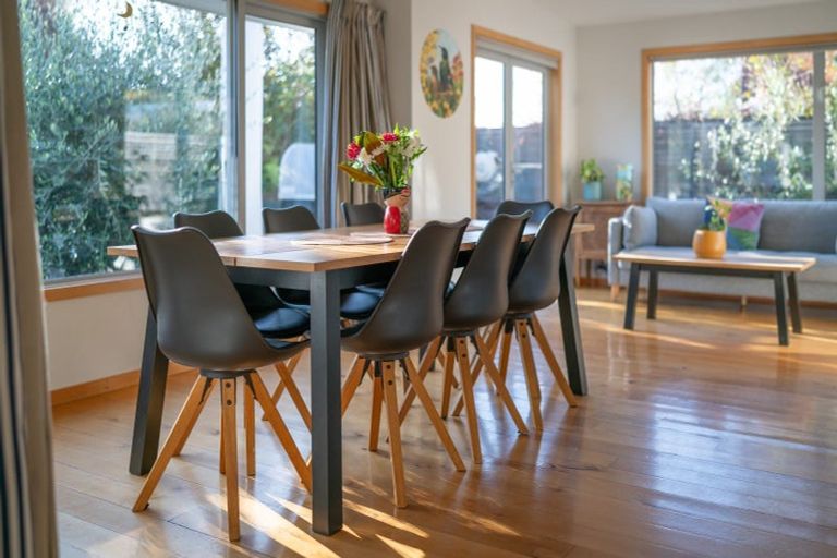 Photo of property in 12 Sycamore Place, Wanaka, 9305