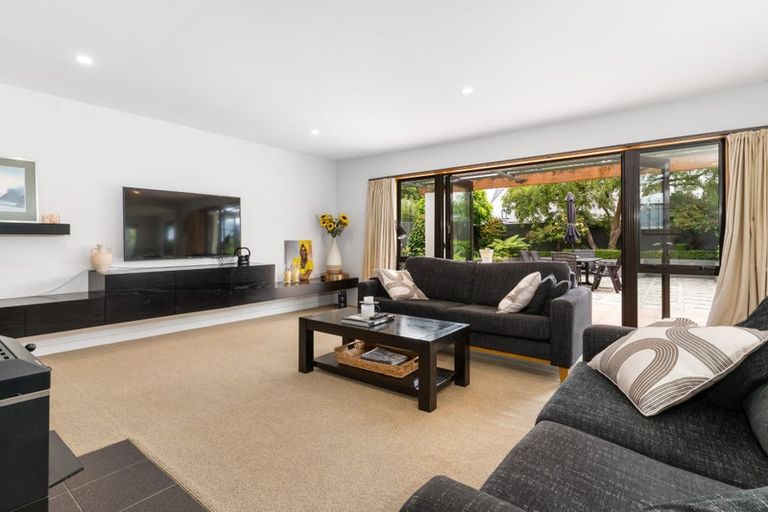 Photo of property in 132b Mcfaddens Road, St Albans, Christchurch, 8052