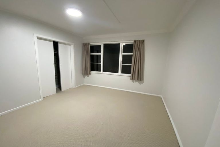 Photo of property in 6 Foster Street, Taita, Lower Hutt, 5011